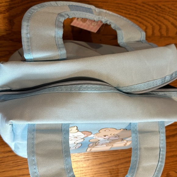 Brand new with tags Mikko Blue Lunch bag. Licensed and insulated - Picture 3 of 4